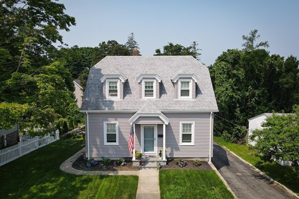 Mansard roof installation in Rhode Island