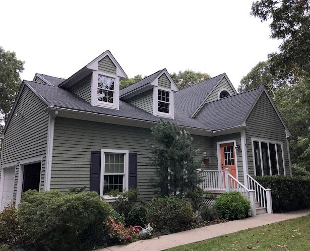 Roofing, siding & window installers in CT & RI