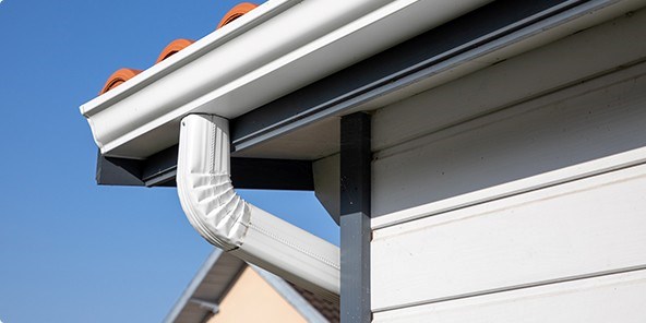 White aluminum gutters